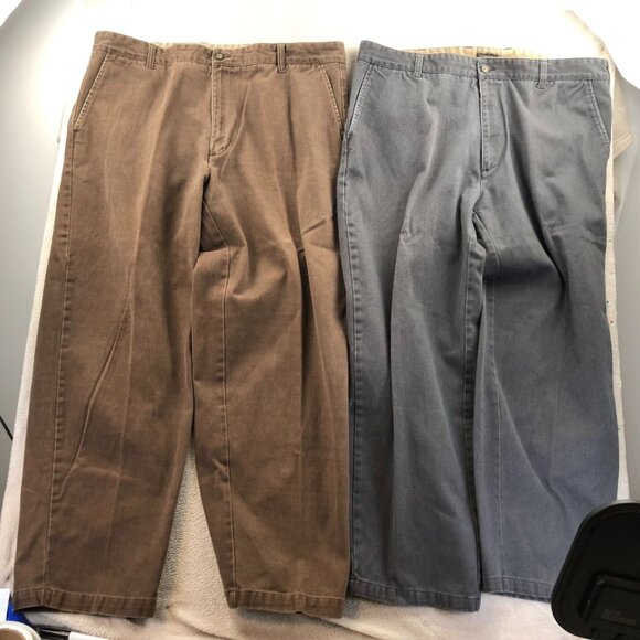 Two St. Johns Bay Men's Pants 42x32 Measured 39x30 Straight Leg - Picture 16 of 16